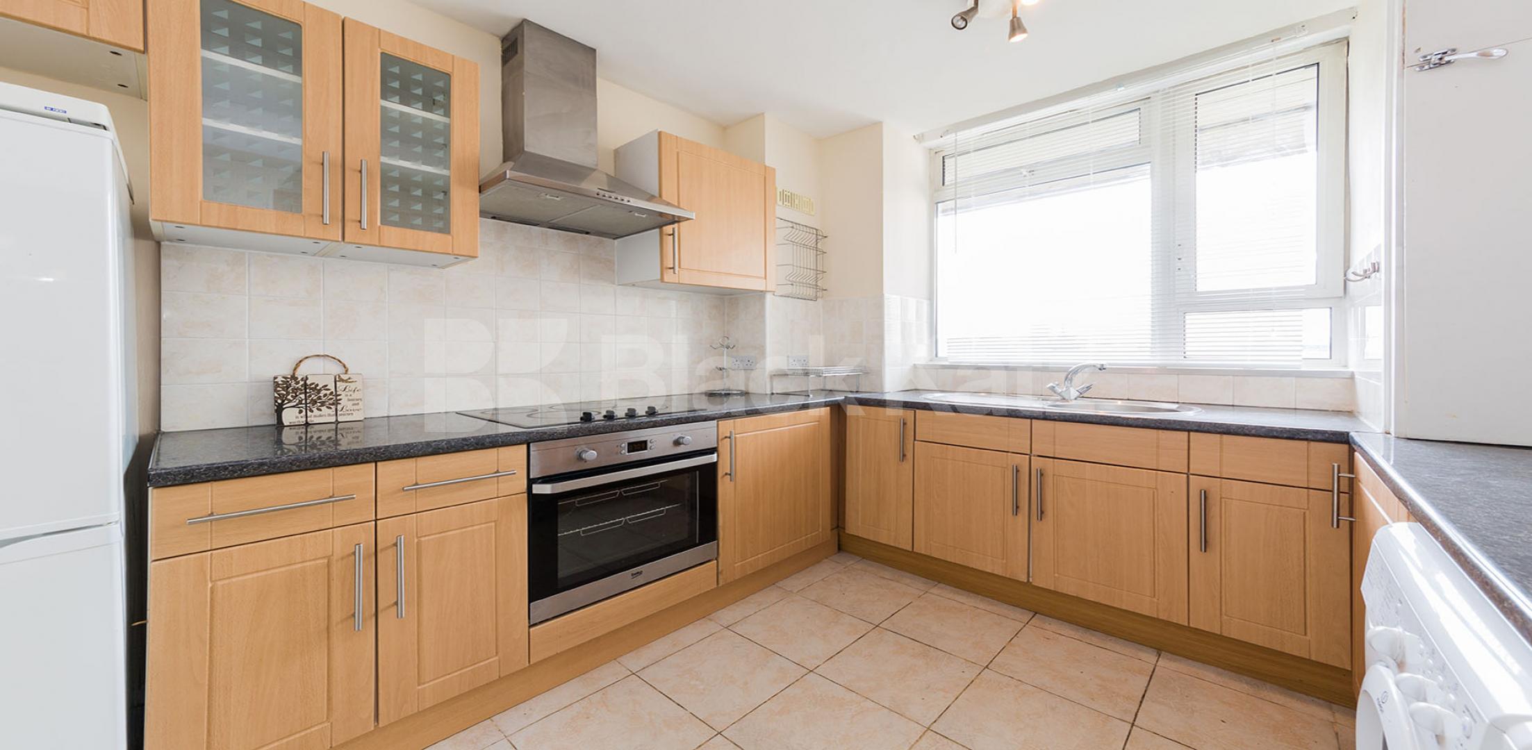 			NEW INSTRUCTION!, 3 Bedroom, 1 bath, 1 reception Apartment			 Collier Street, KINGS CROSS / ISLINGTON